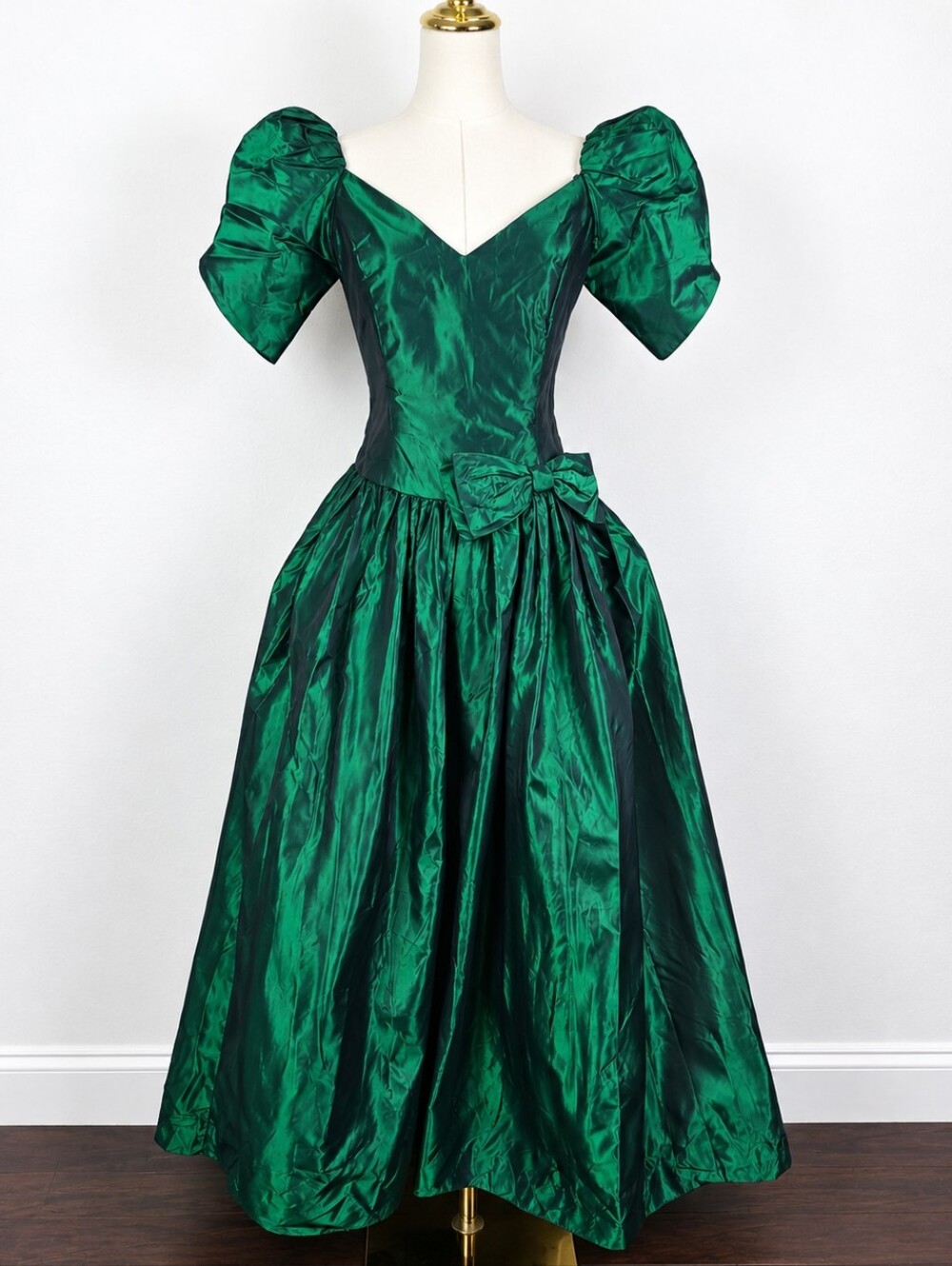 NWT Vintage 80s Emerald Taffeta Princess Puff Sleeve Bow Christmas Gown 11/12
